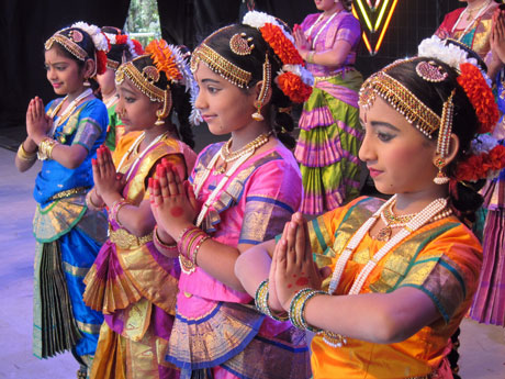 diwali-girls
